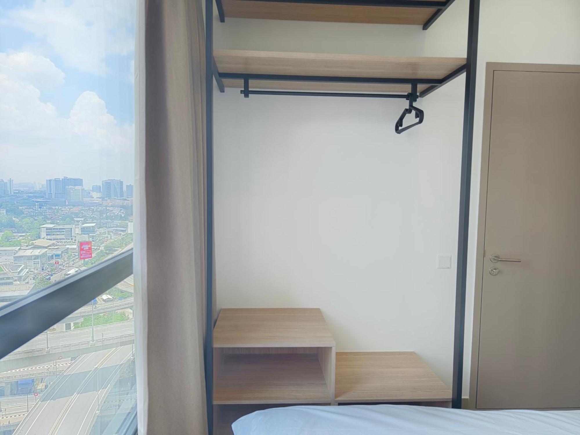 بيتالينغ جايا Mossaz Suites Empire City By Starwood المظهر الخارجي الصورة