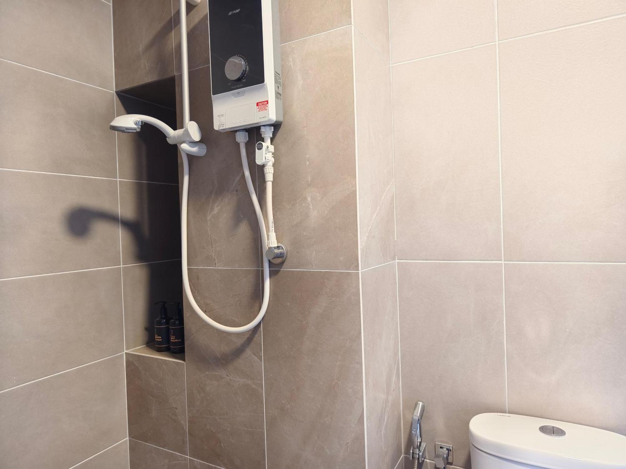 بيتالينغ جايا Mossaz Suites Empire City By Starwood المظهر الخارجي الصورة