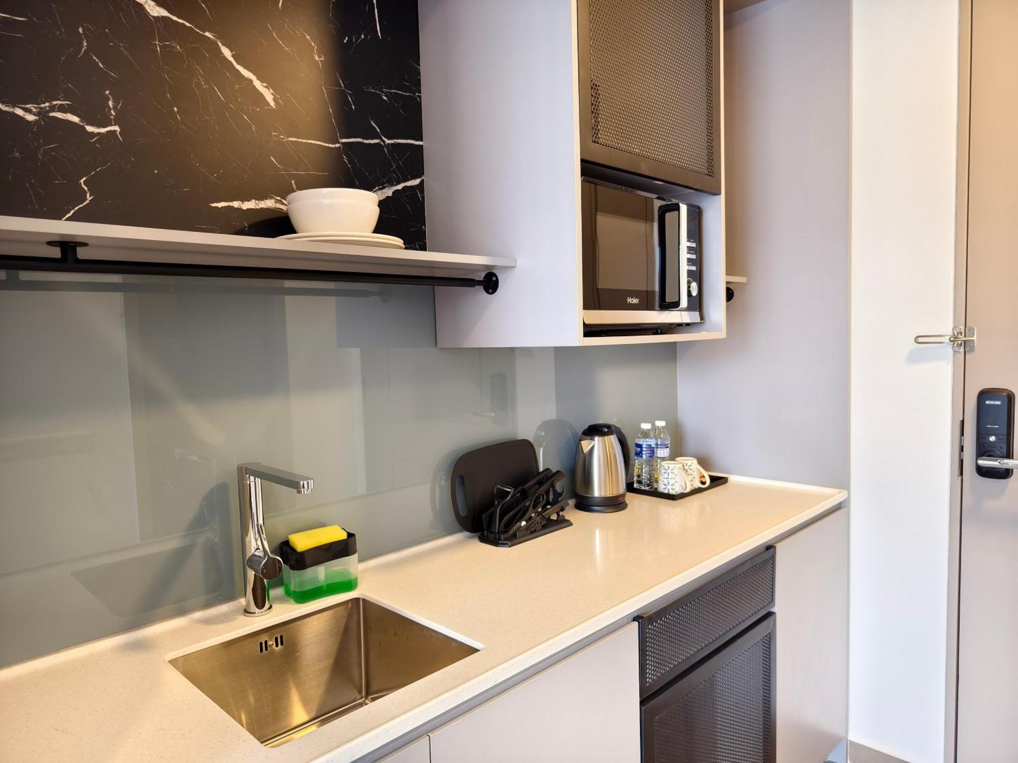 بيتالينغ جايا Mossaz Suites Empire City By Starwood المظهر الخارجي الصورة
