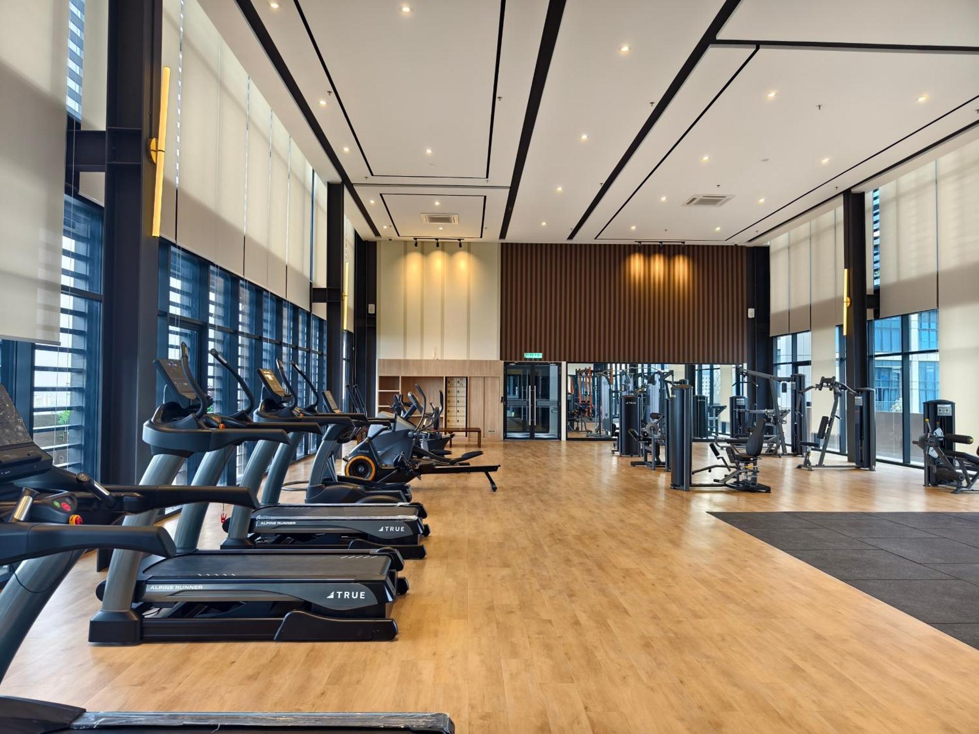 بيتالينغ جايا Mossaz Suites Empire City By Starwood المظهر الخارجي الصورة